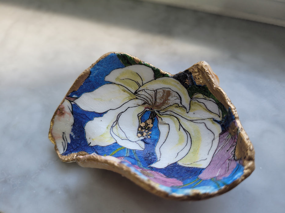 Trinket Dish Blue Floral with Gold Leaf Paint (3 in.)